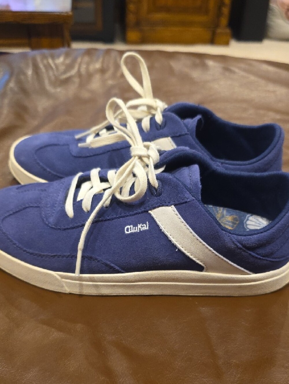 OluKai Womens Ha'upu Navy/White Suede Sneakers Sz 8/38 - Picture 4 of 8
